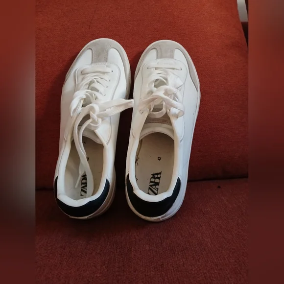 Zara White and Gray Sneakers - Picture 4 of 7